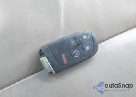 2015 Jeep Grand Cherokee Limited z USA, uszkodzony, nr VIN 1C4RJFBG4FC638387